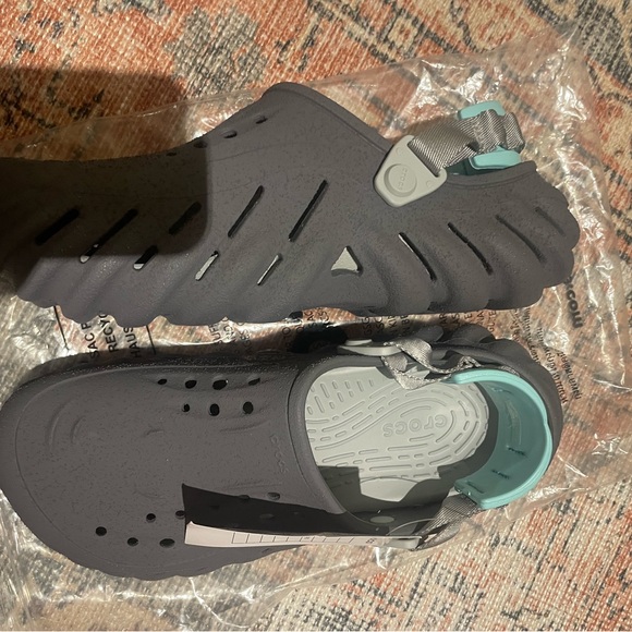 Crocs Echo Sand Storm Clog (M7/W9) - Picture 2 of 5